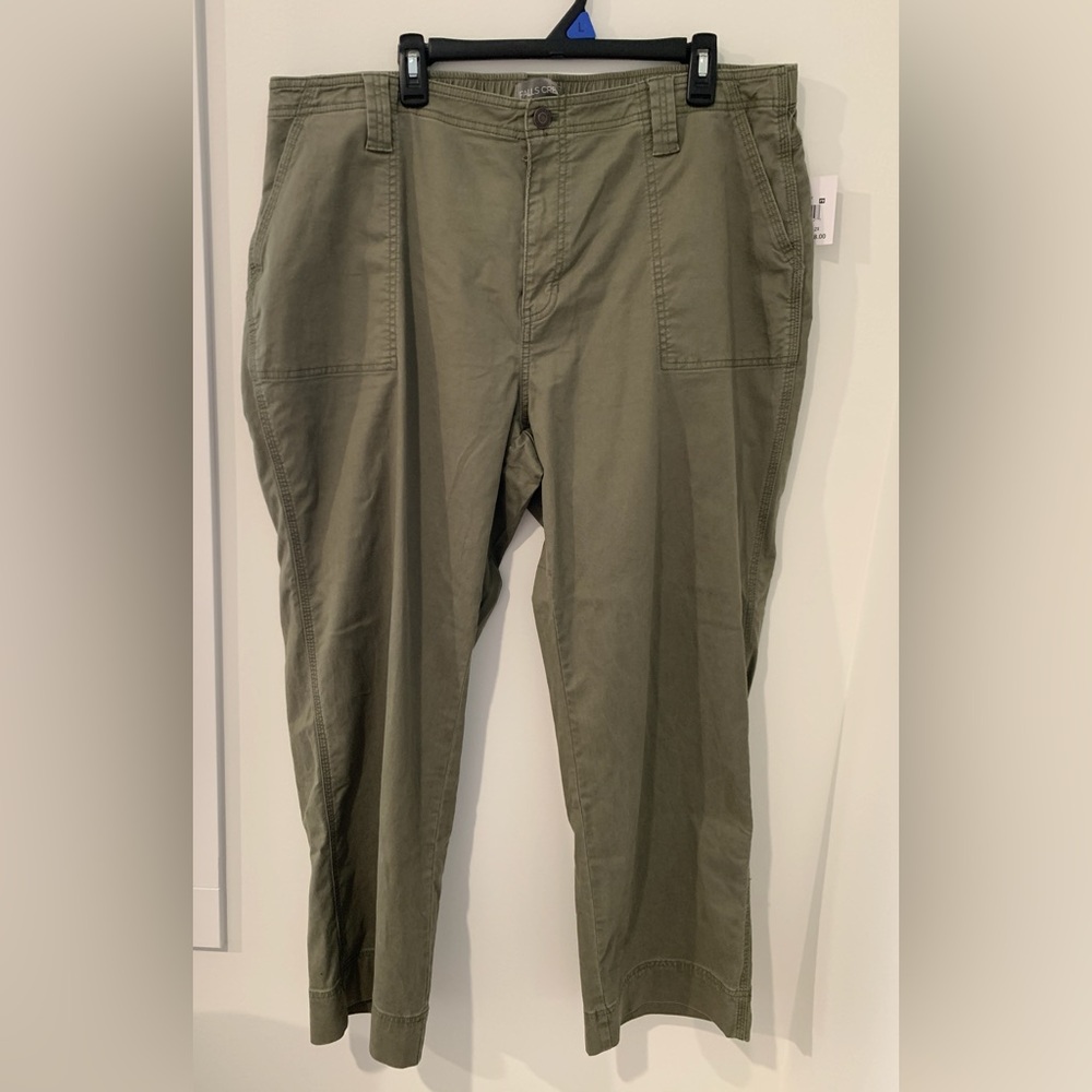 NWT Green straight leg pants
